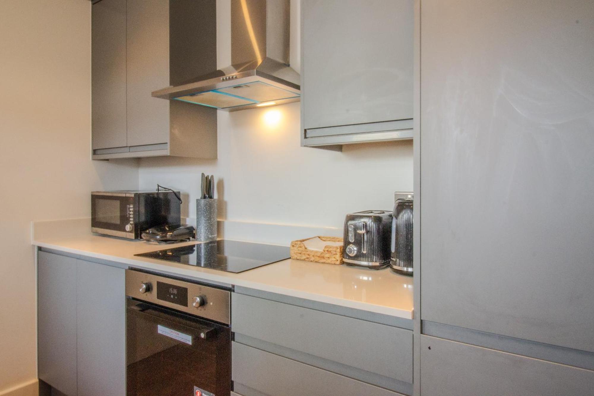 Modern 2 Bedroom @ Nine Elms Station B Londres